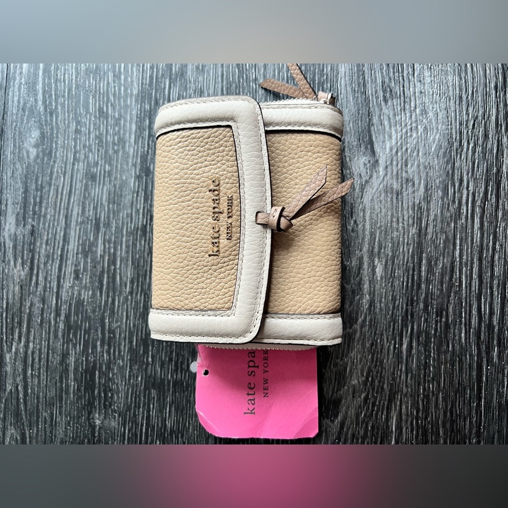 Kate Spade Wallet Beige Knott Pebbled Leather